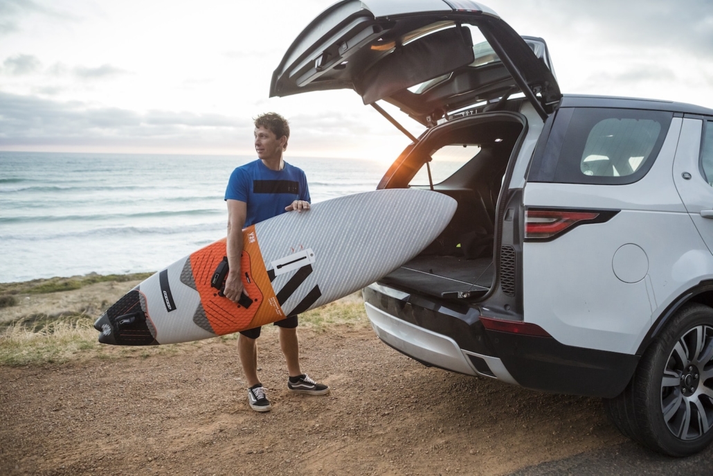 plovak mussoili hardocre wave land rover wndsurfing karlin